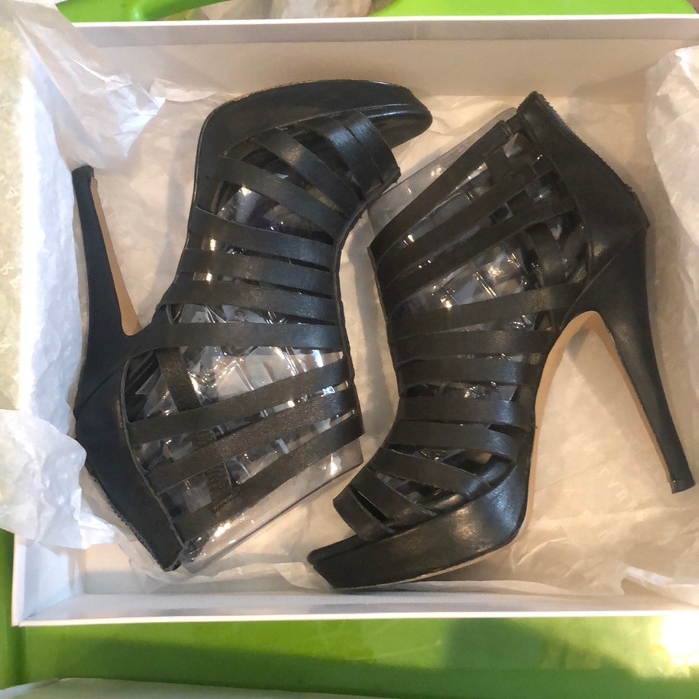 Leather sandal